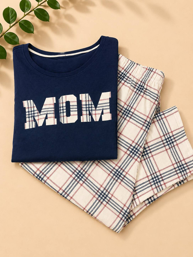 ست تیشرت شلوار راحتی برند UP2 سرمهای طرح MOM
